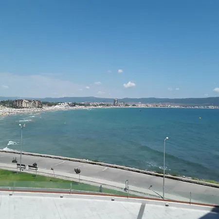 Paradiso 'в' 311 Private Appartement